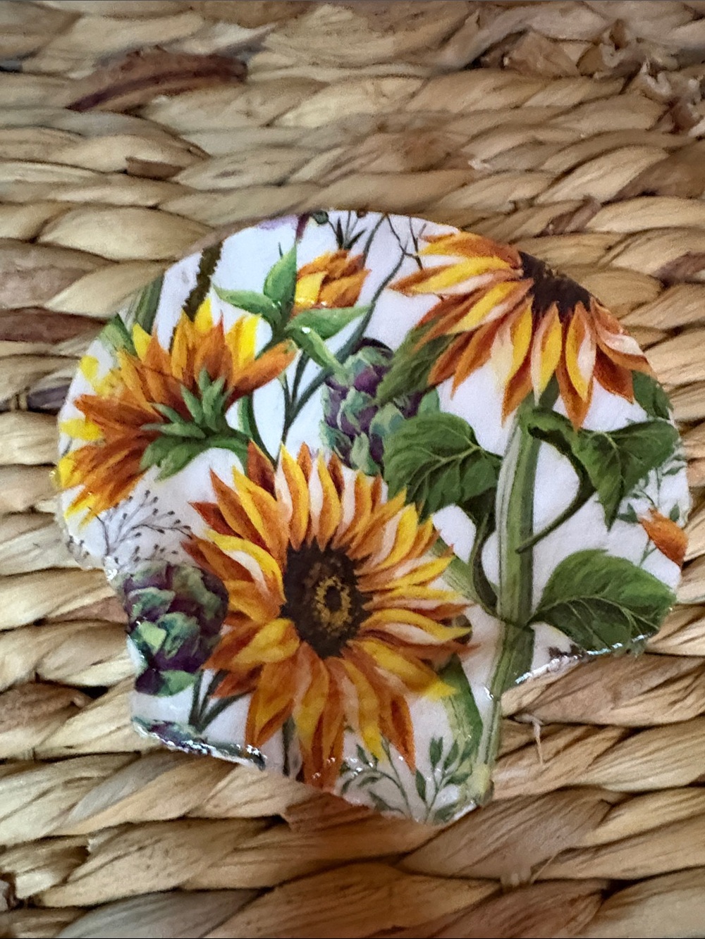 Handcrafted Sunflower Shell Dish - White and Yellow Floral Home Accent